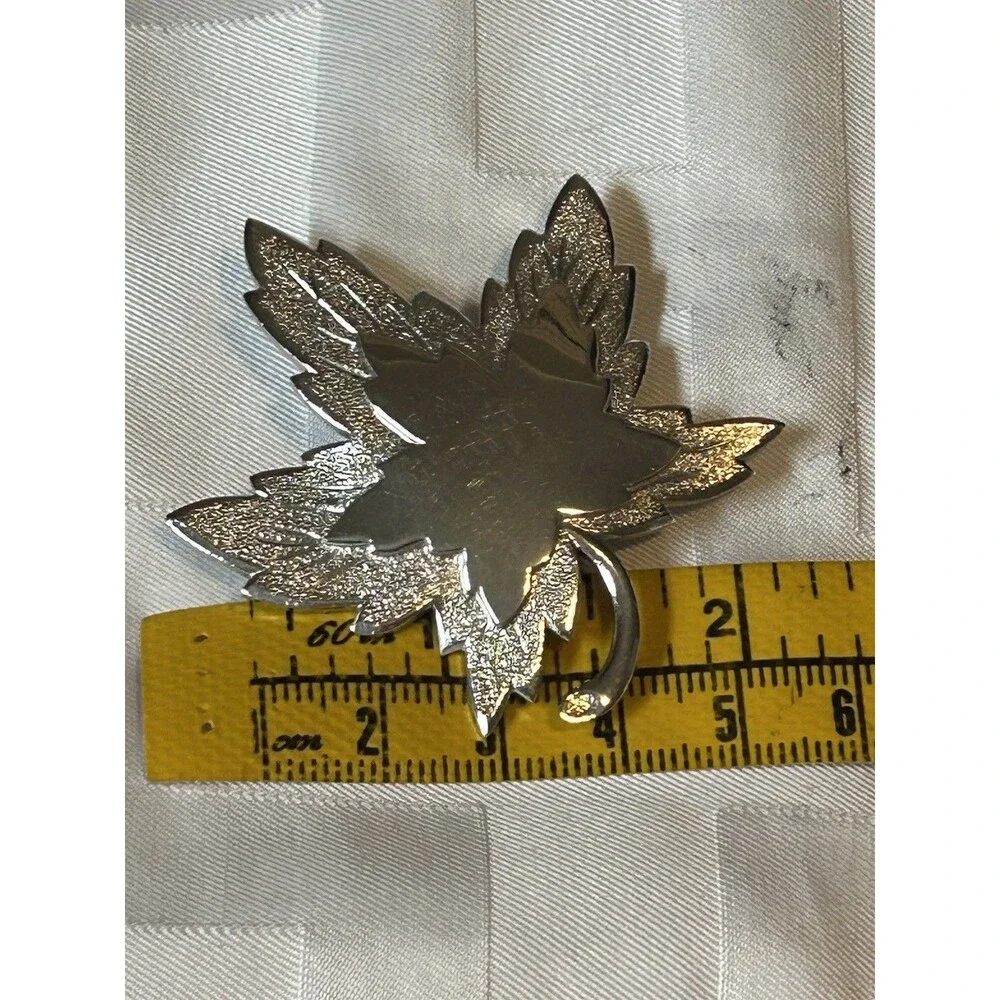Vintage Signed Monet Silver Tone Maple Leaf Brooch Pin